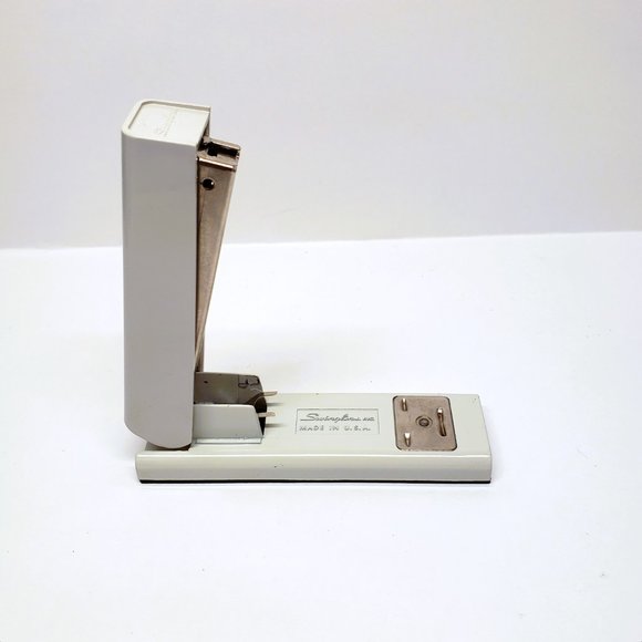 Vintage Swingline Stapler Small Light Gray 5" Made in USA - Picture 6 of 10